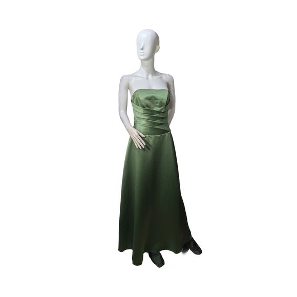 Alfred Angelo Dresses & Skirts - Alfred Angelo Strapless Formal Gown (Size: 6)Clover Green Style 6333-Prom, Event